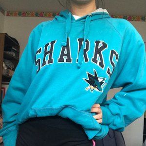 VINTAGE SHARKS HOODIE